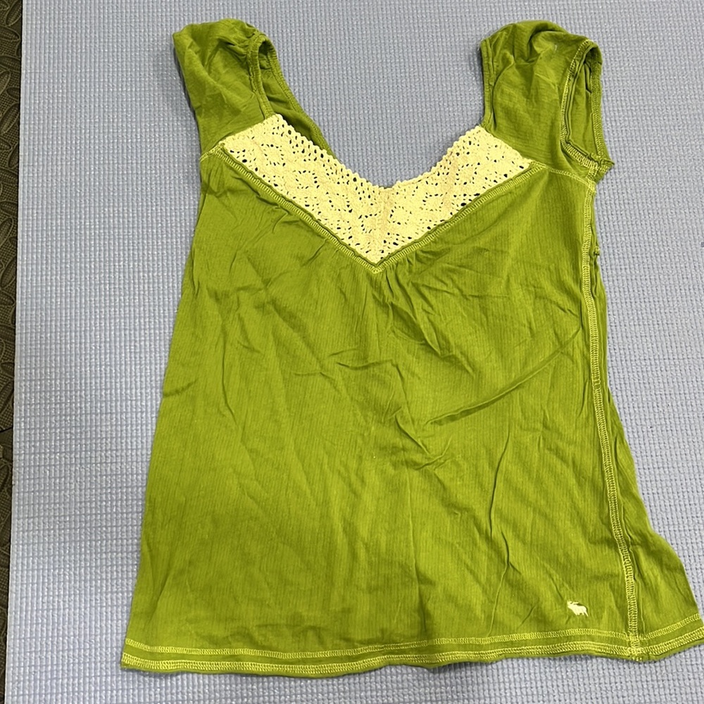 -1 Abercrombie green top
